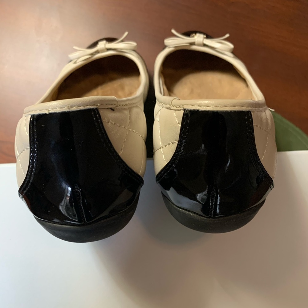 White Mountain Black and White Flats - Picture 3 of 7